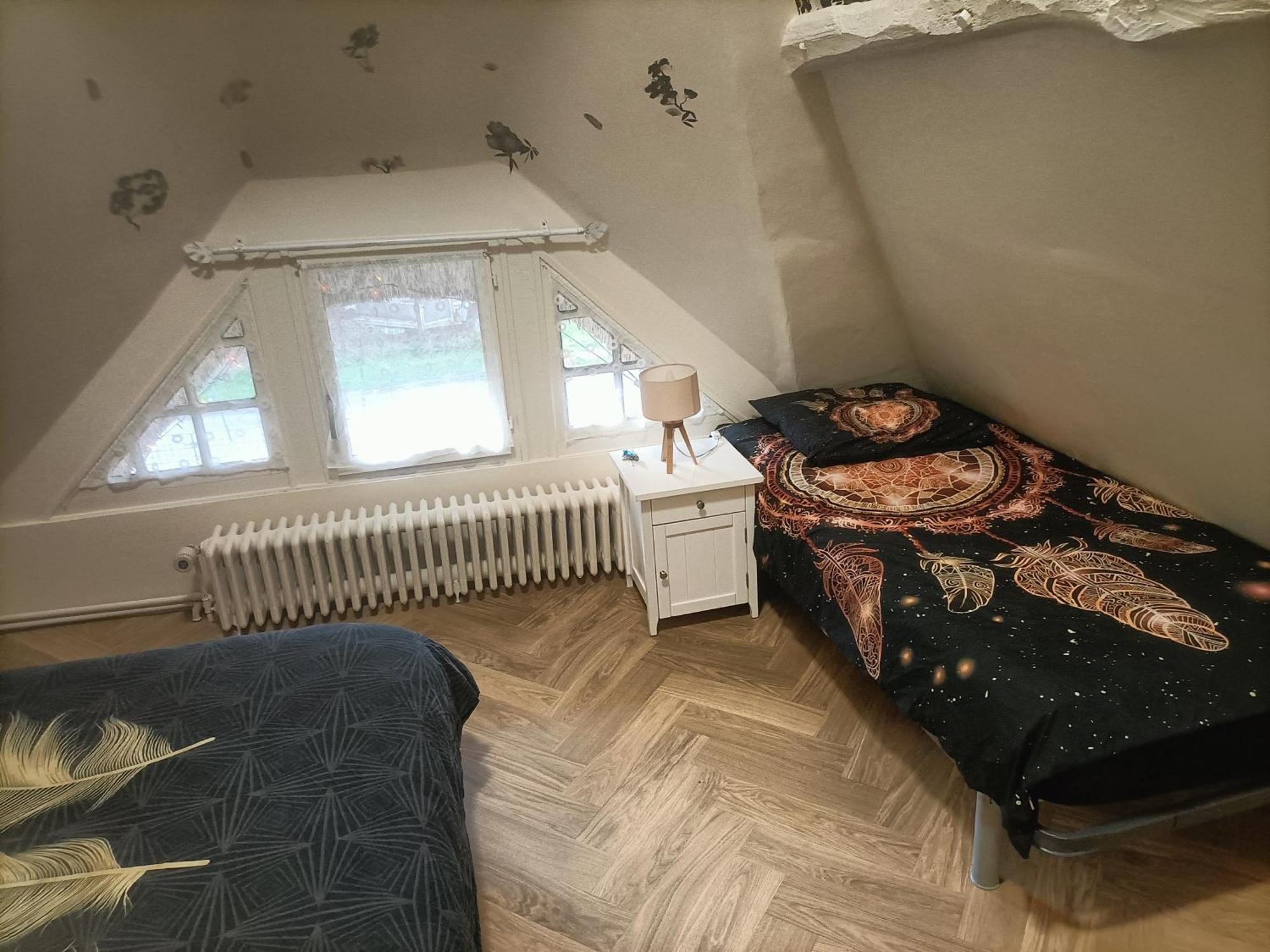 Chaumiere Du Chateau D'O Et Sa Mini Ferme ,Gite 21Couchages Goupil-Othon 外观 照片